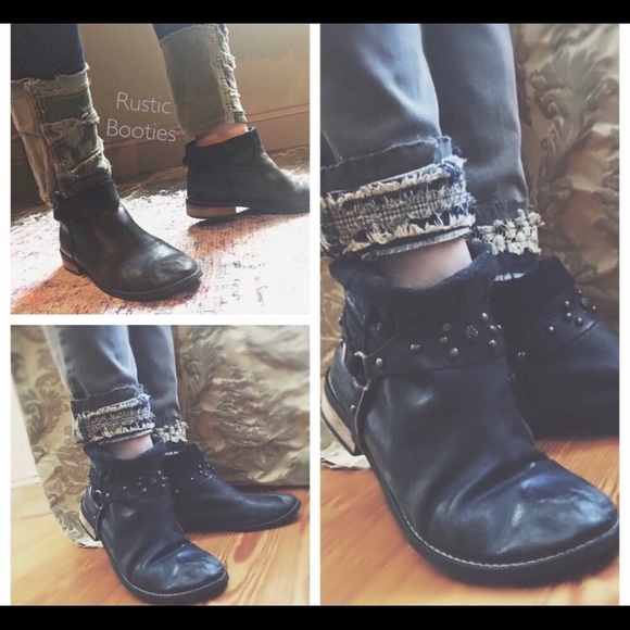 HP🌵Highly Distressed  Rustic Booties &Boot Straps - Picture 3 of 8